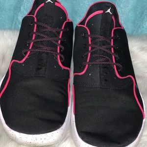 Gently used Jordan Truner